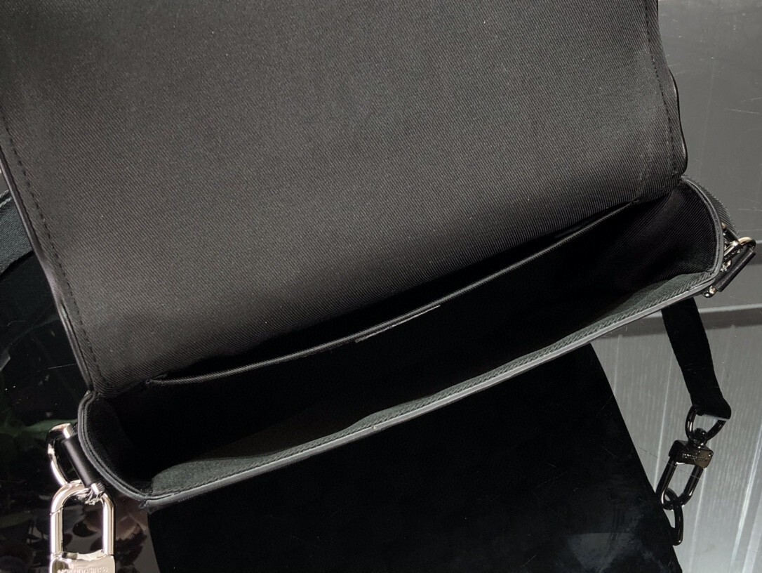 LV STUDIO MESSENGER N50007