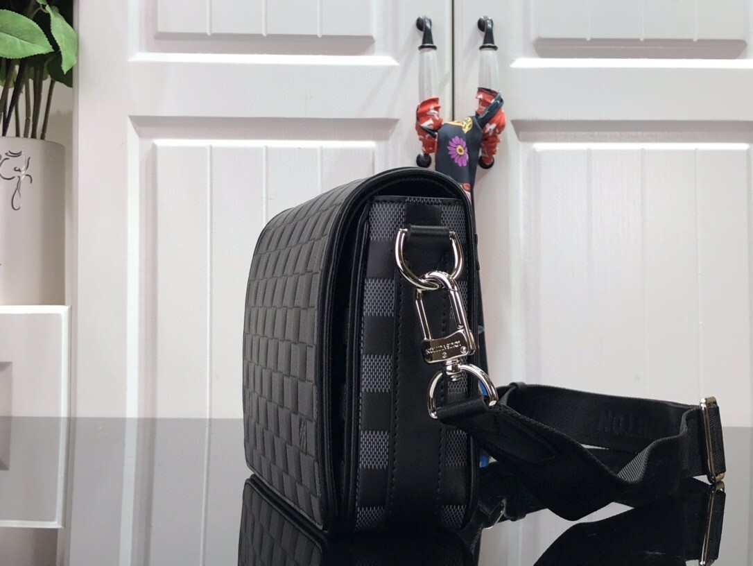 LV STUDIO MESSENGER N50007