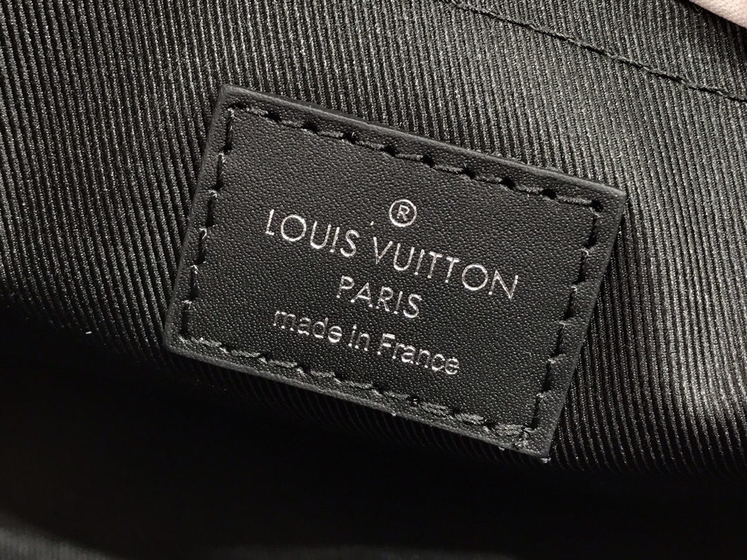 LV STUDIO MESSENGER N50013