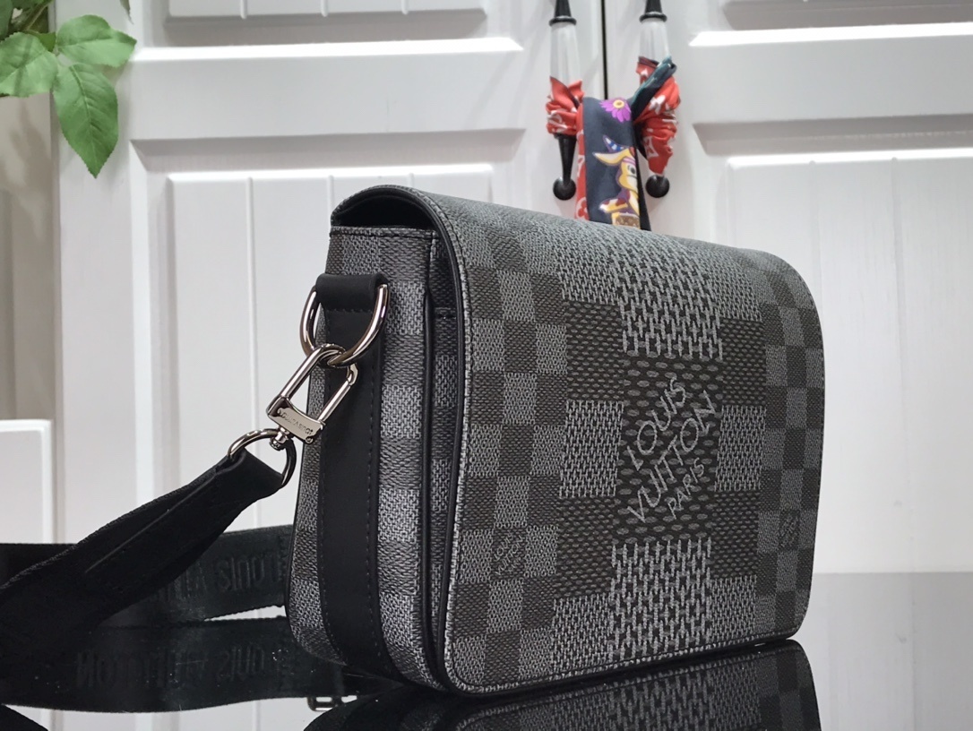 LV STUDIO MESSENGER N50013