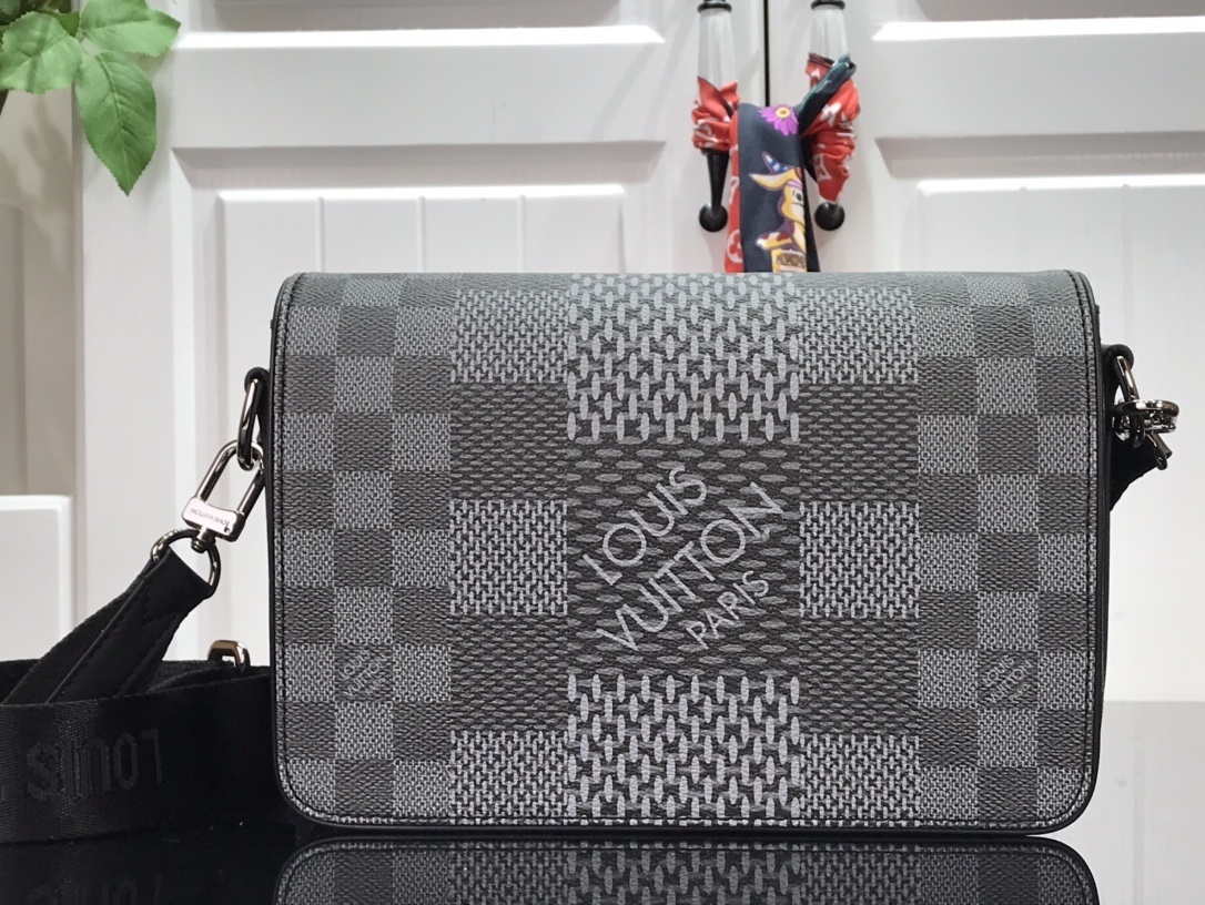 LV STUDIO MESSENGER N50013