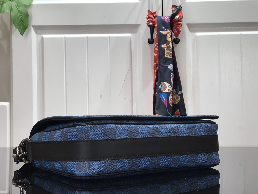 LV STUDIO MESSENGER N50013