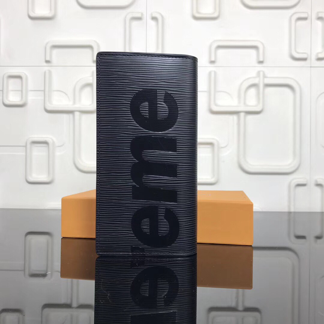 LV Supreme BRAZZA wallet M60622