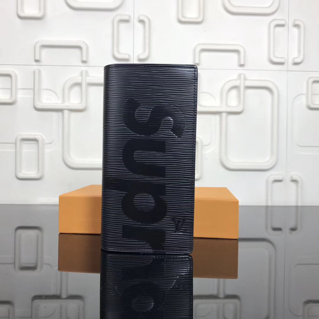LV Supreme BRAZZA wallet M60622