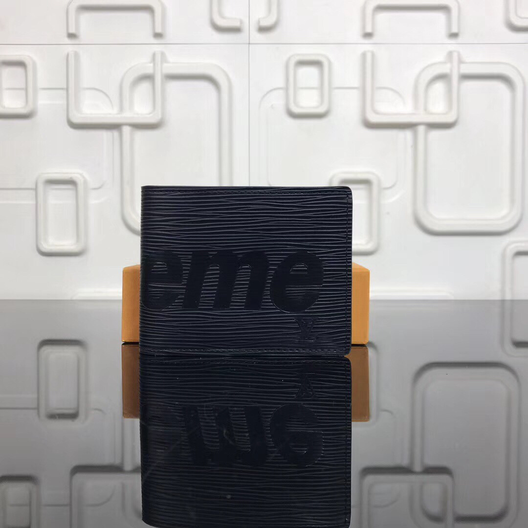 LV Supreme MULTIPLE wallet M60662