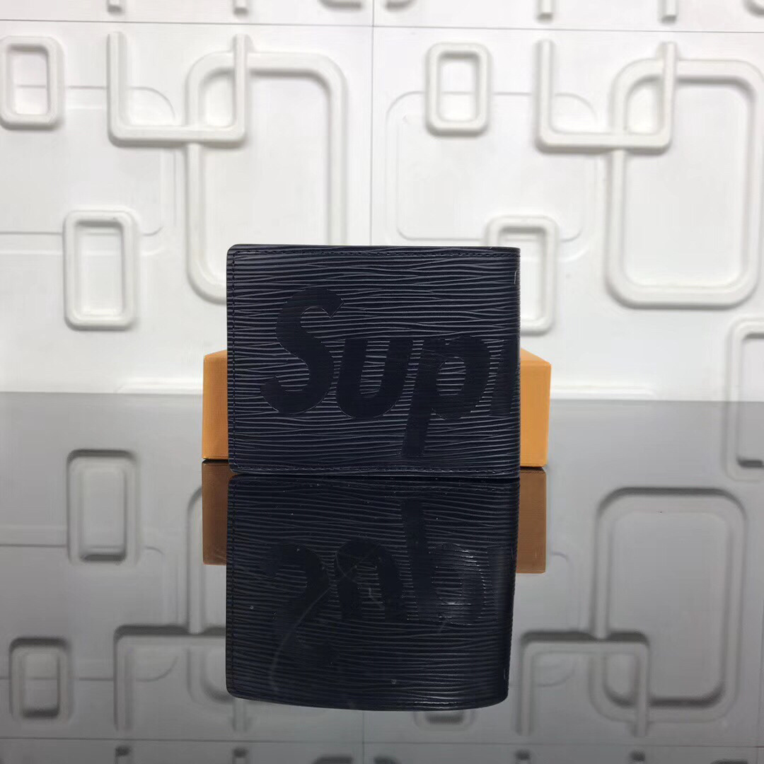 LV Supreme MULTIPLE wallet M60662