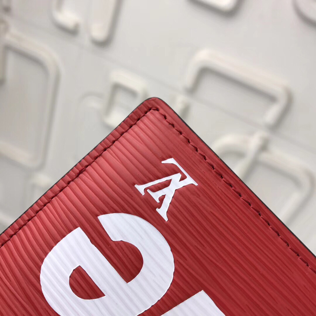 LV Supreme MULTIPLE wallet M60662