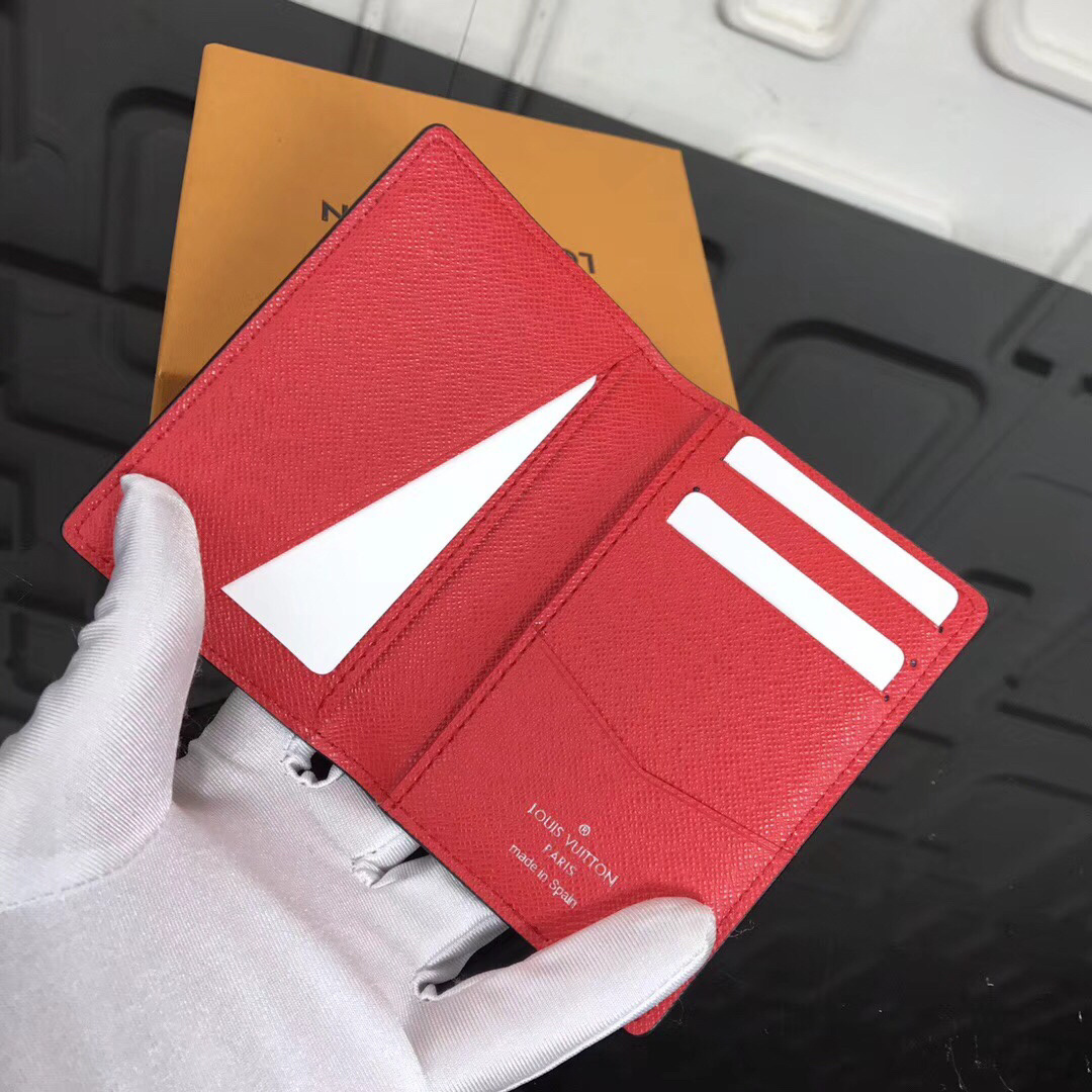 LV Supreme wallet M61696