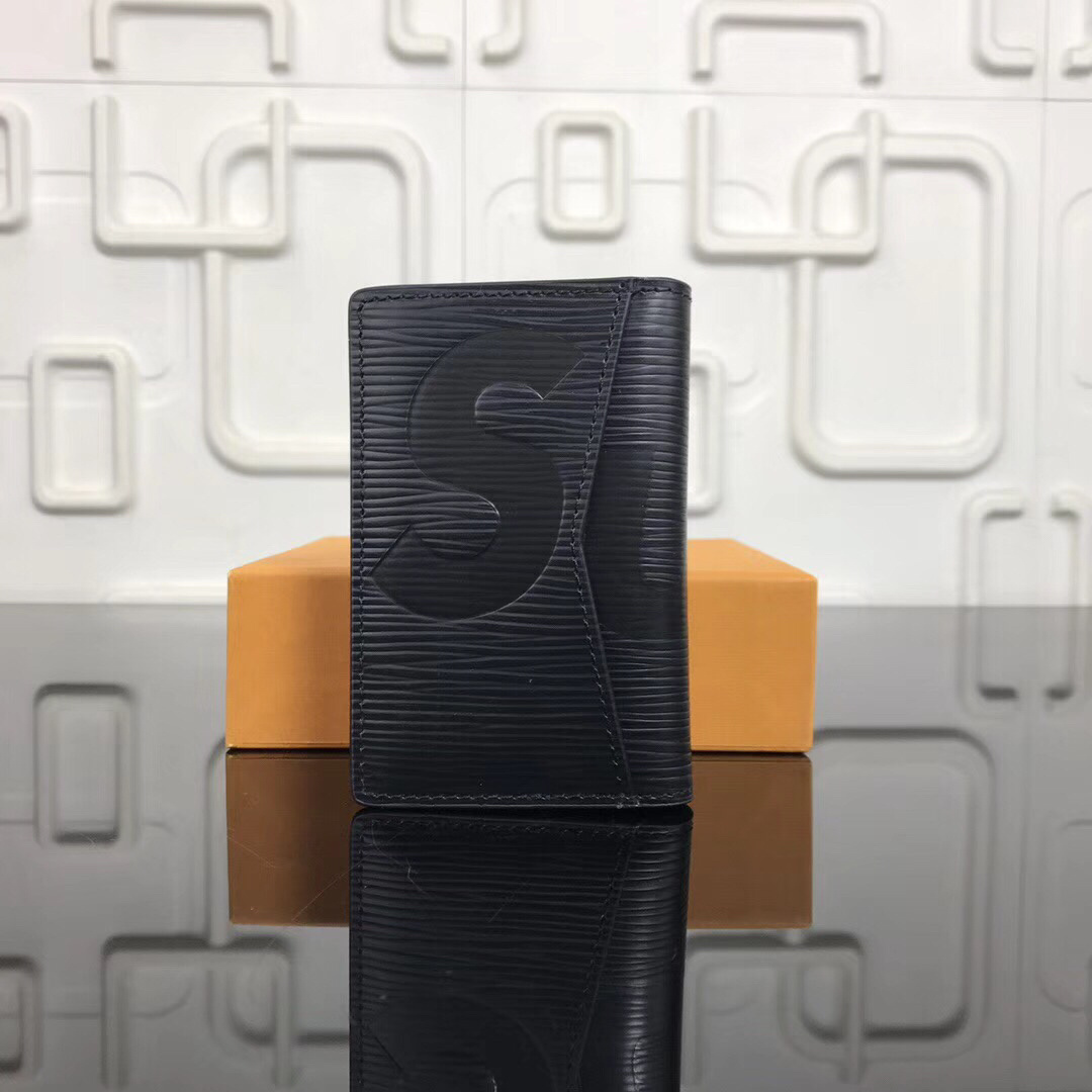 LV Supreme wallet M61696