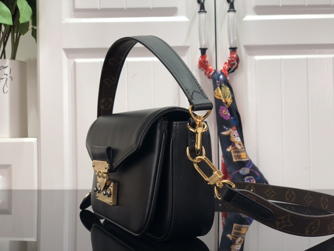 LV SWING M20393 