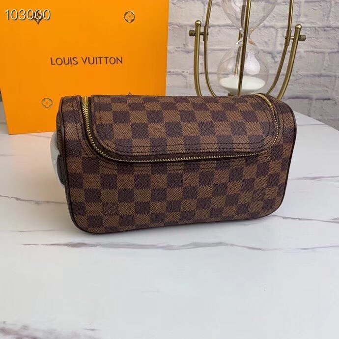 LV TOILETRY POUCH N47625 