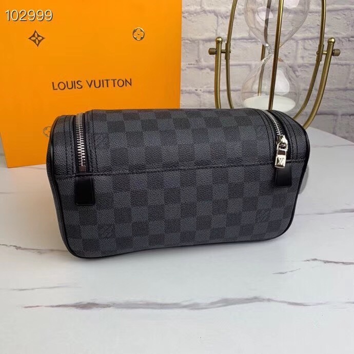 LV TOILETRY POUCH N47625 