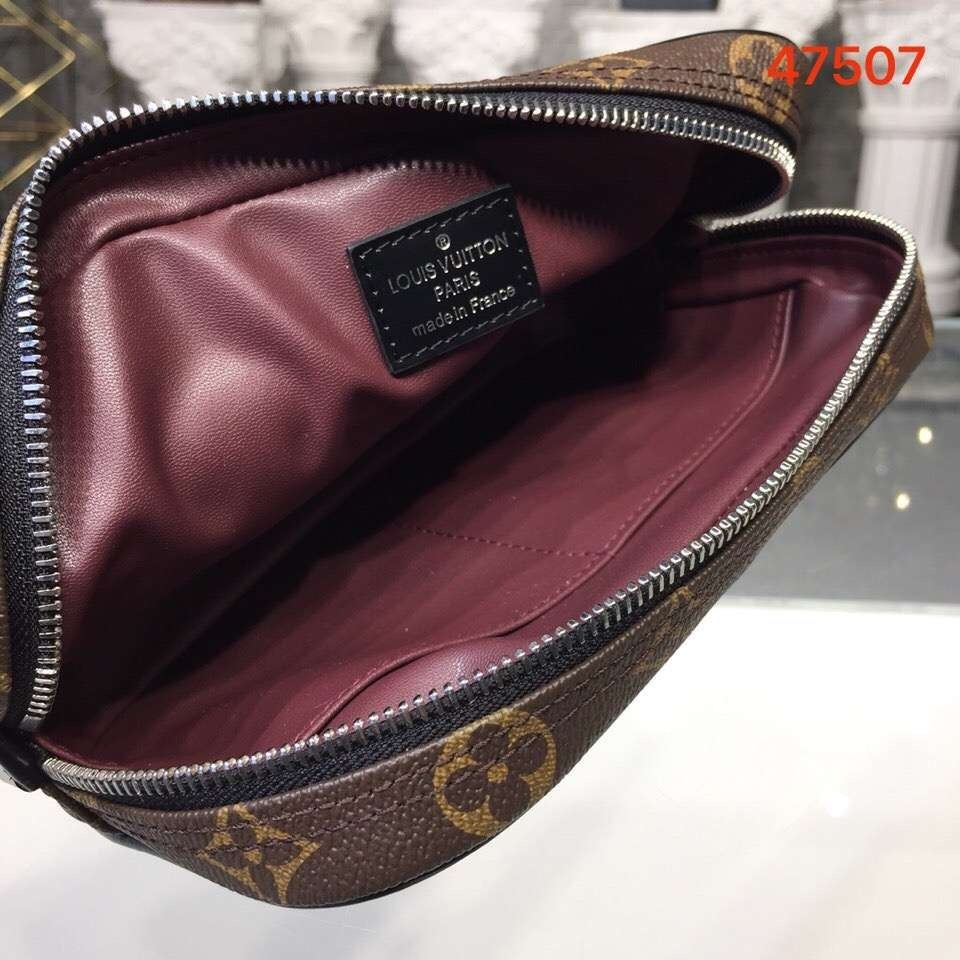 LV TOILETRY POUCH PM M43384