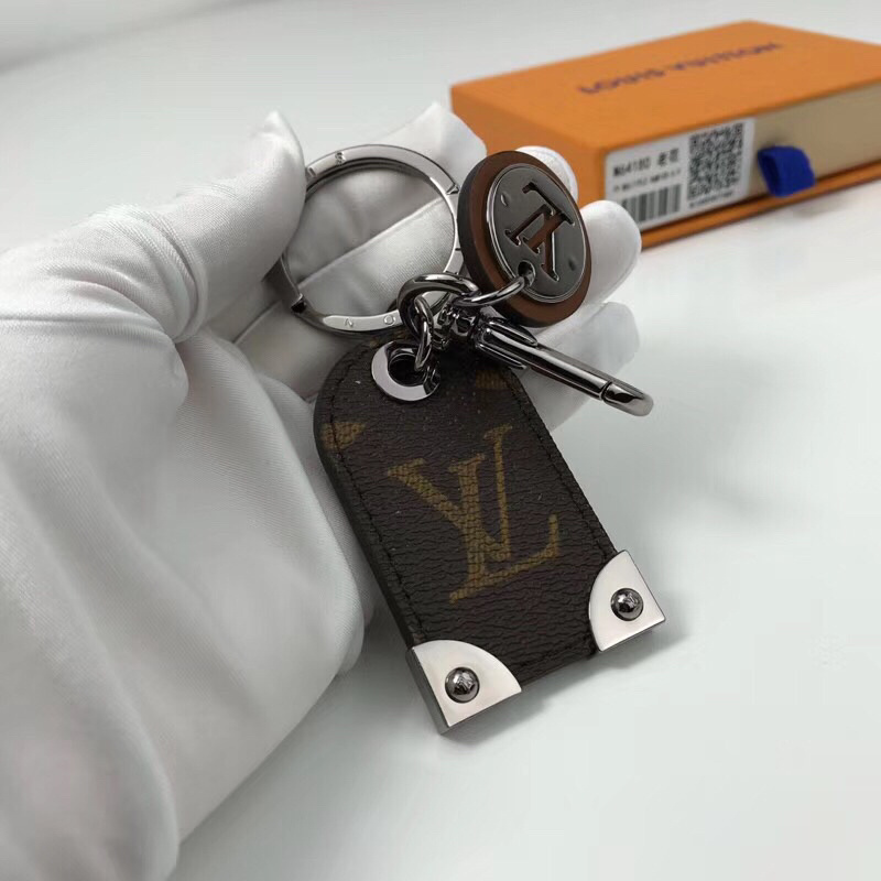 LV TRAVEL TAG BAG CHARM AND KEY HOLDER M64180