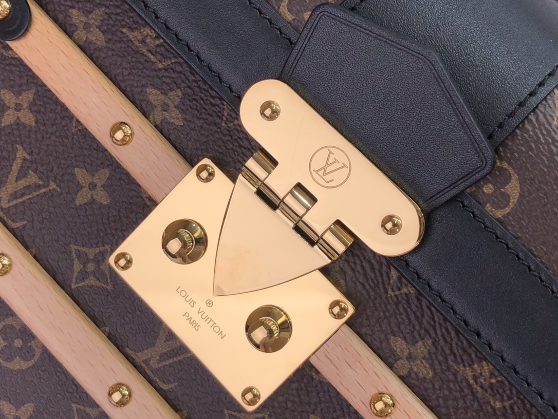 LV TRIANON PM M45908