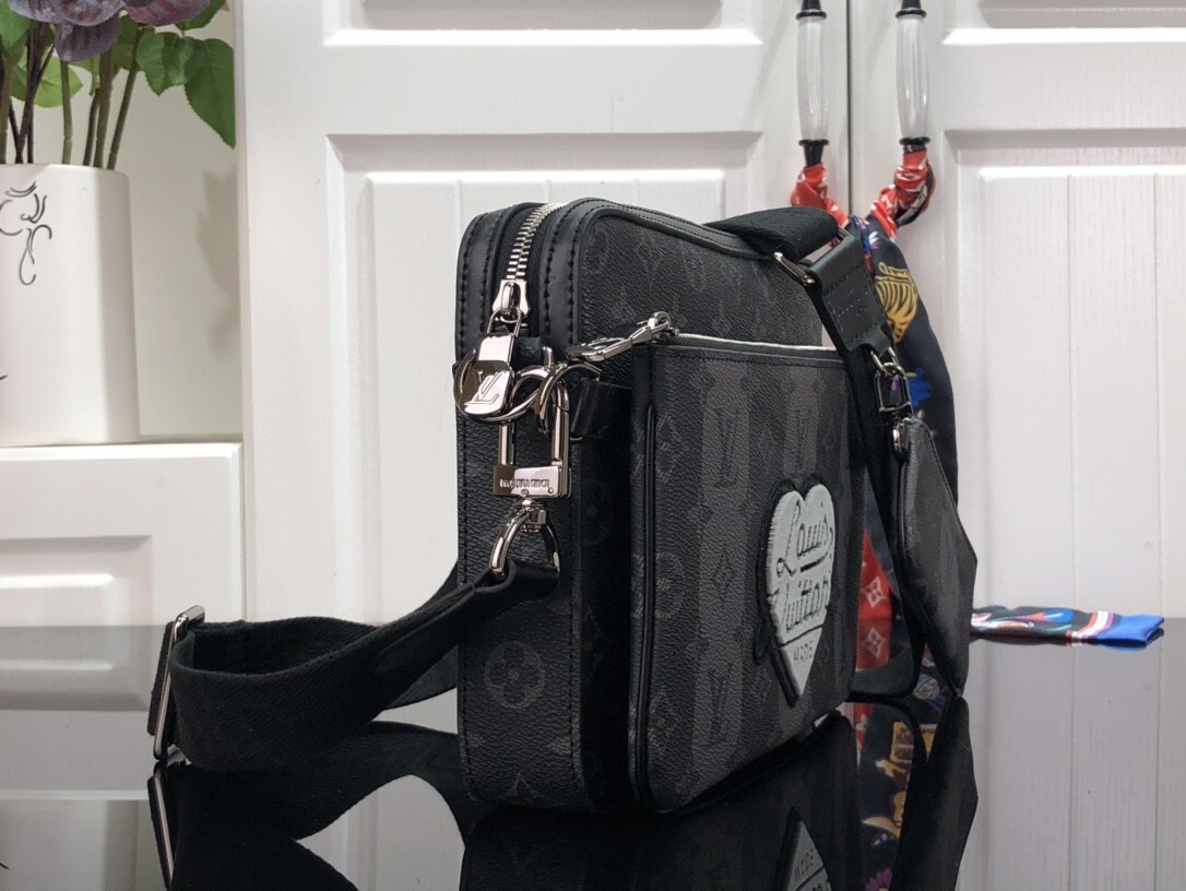 LV TRIO MESSENGER M45965