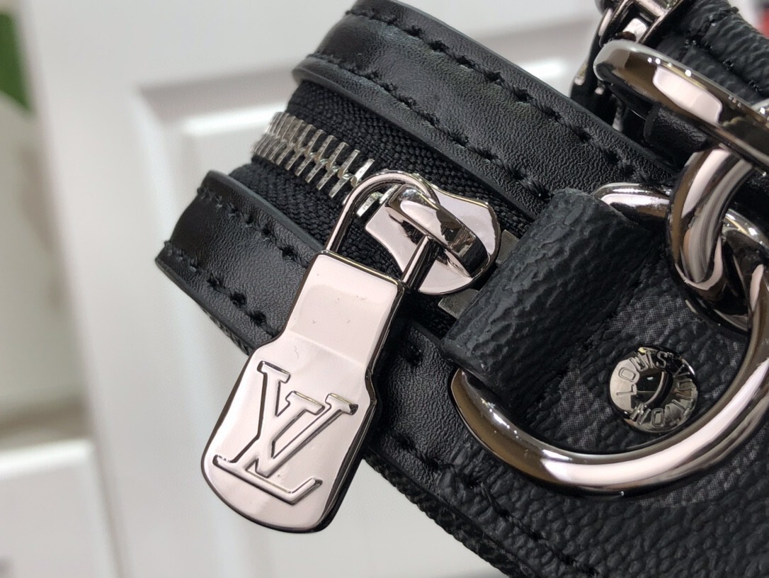 LV TRIO MESSENGER M45965