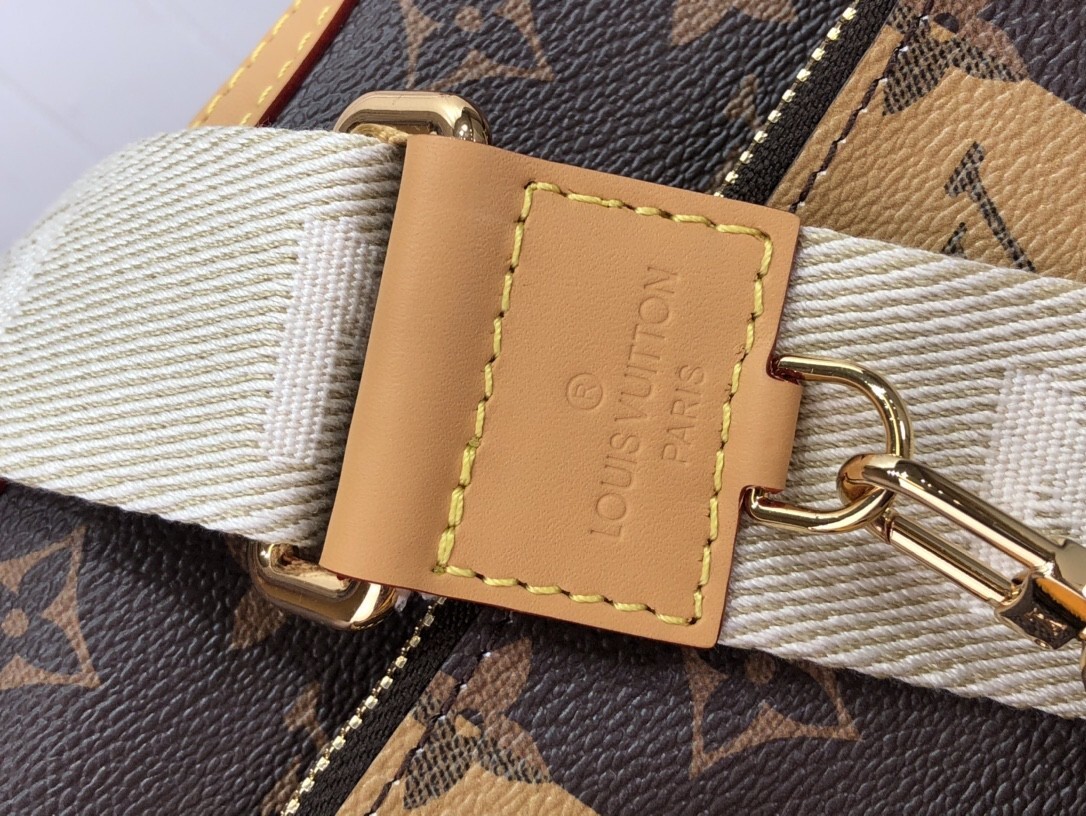 LV TRIO MESSENGER M45965