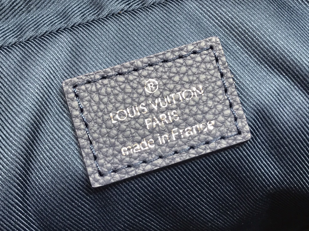 LV TRIO MESSENGER M57840