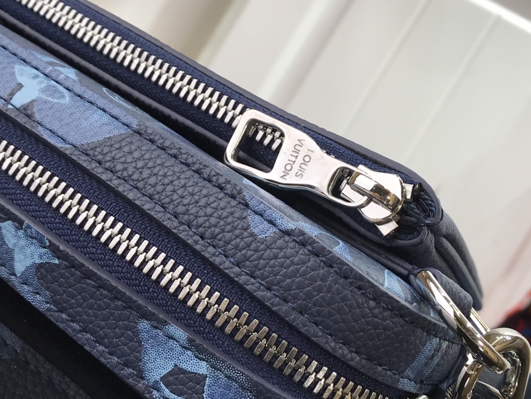 LV TRIO MESSENGER M57840