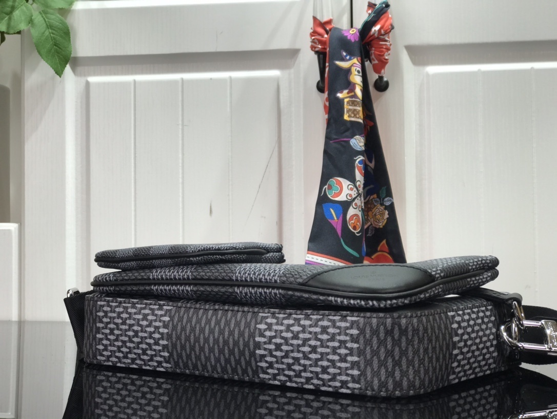 LV TRIO MESSENGER N50017