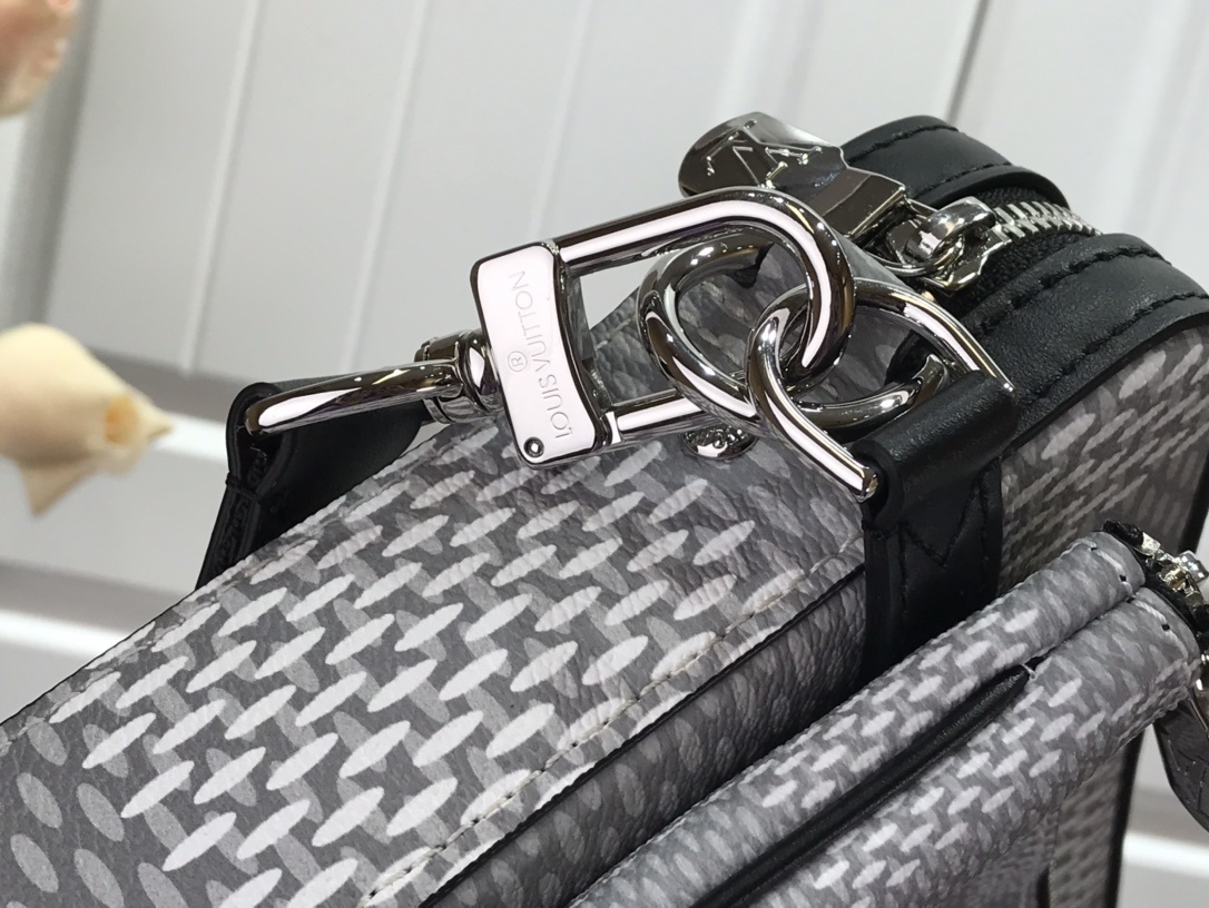LV TRIO MESSENGER N50017