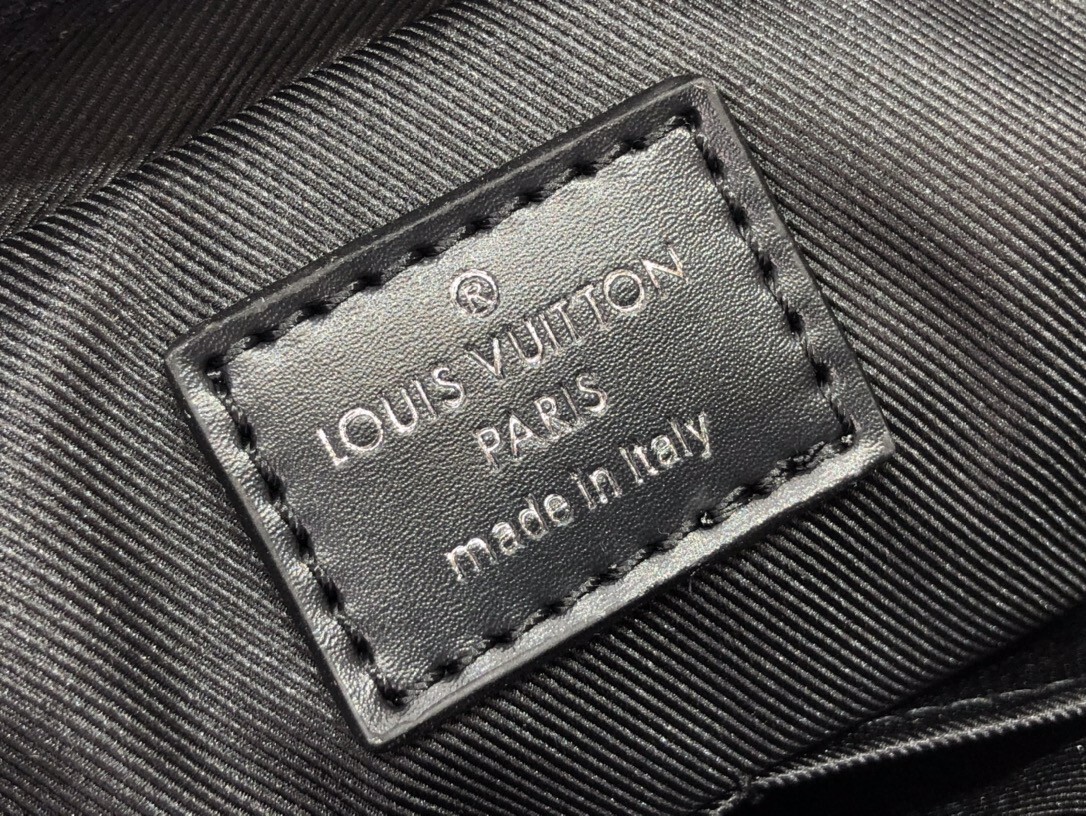 LV TRIO MESSENGER N58040