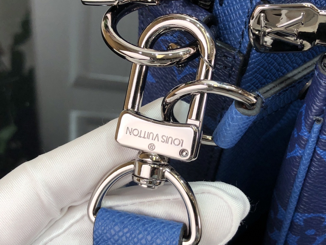 LV TRIO MESSENGET M69443SL