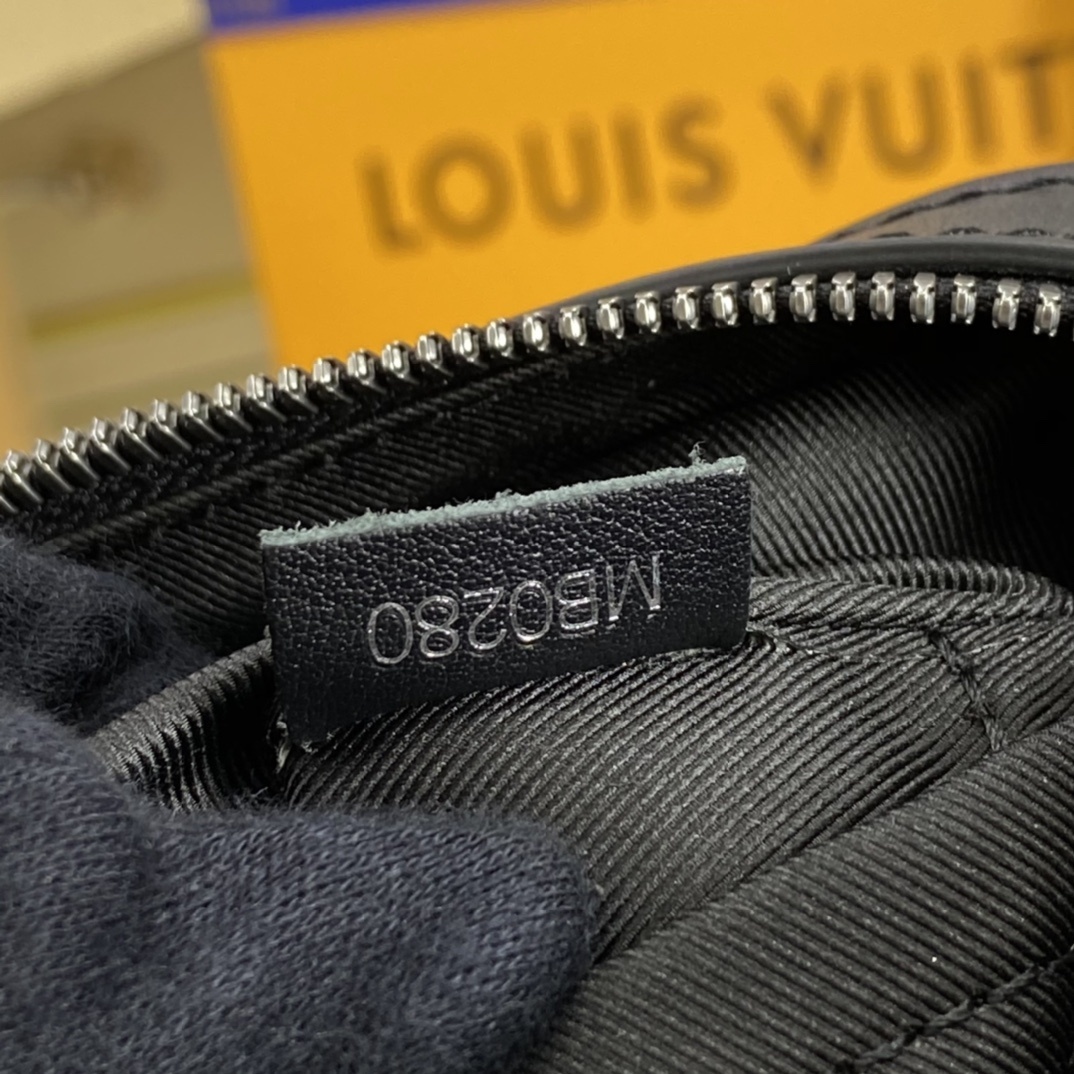 LV TRIO POCHETTE M69443DX