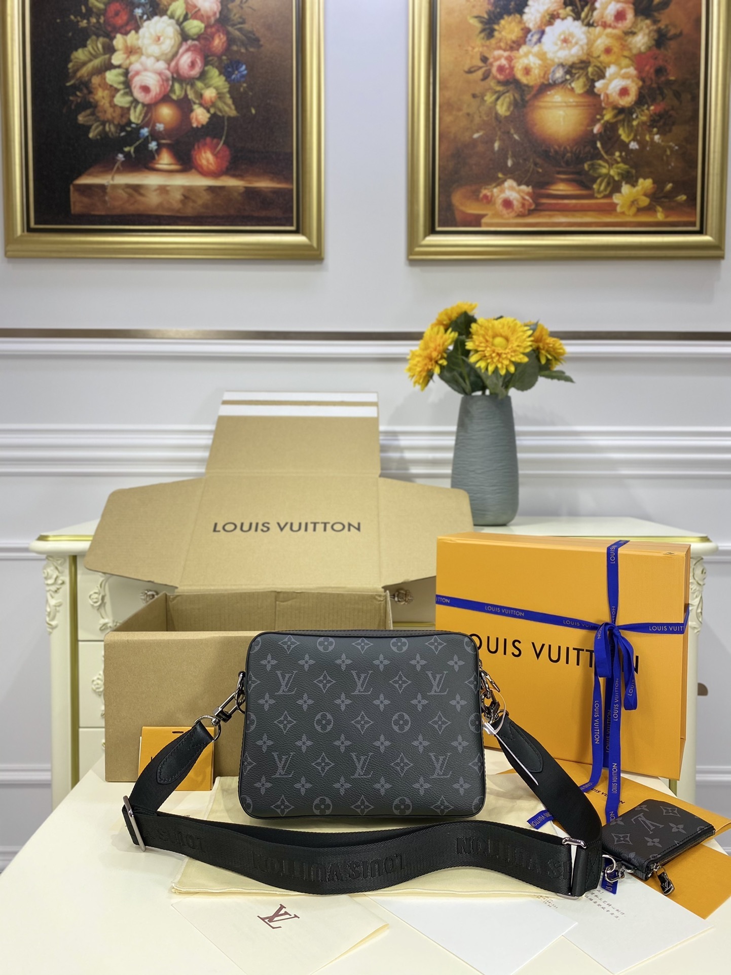 LV TRIO POCHETTE M69443DX