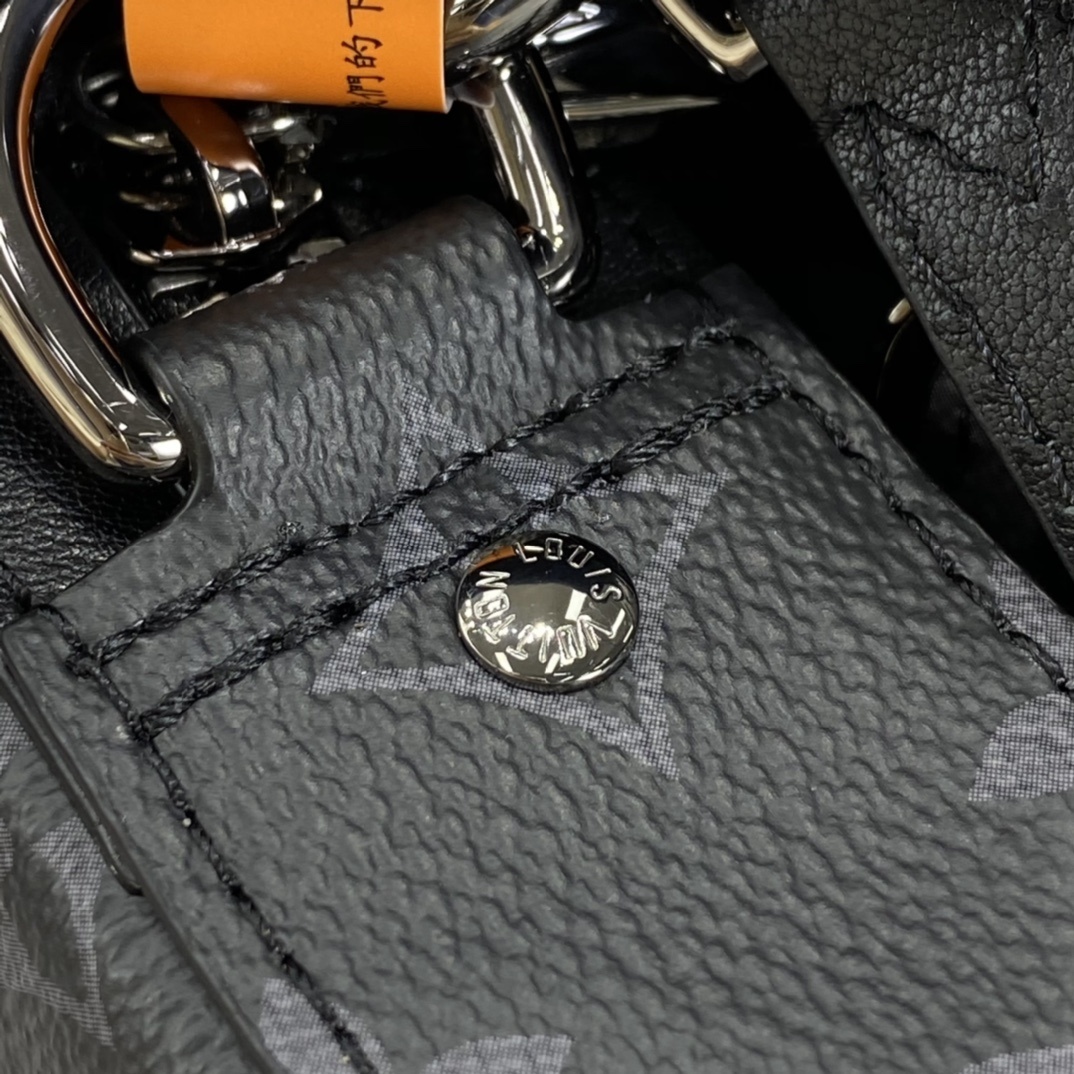 LV TRIO POCHETTE M69443DX