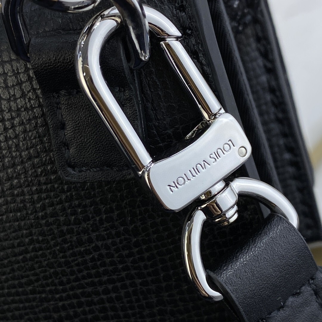 LV TRIO POUCH M81013 