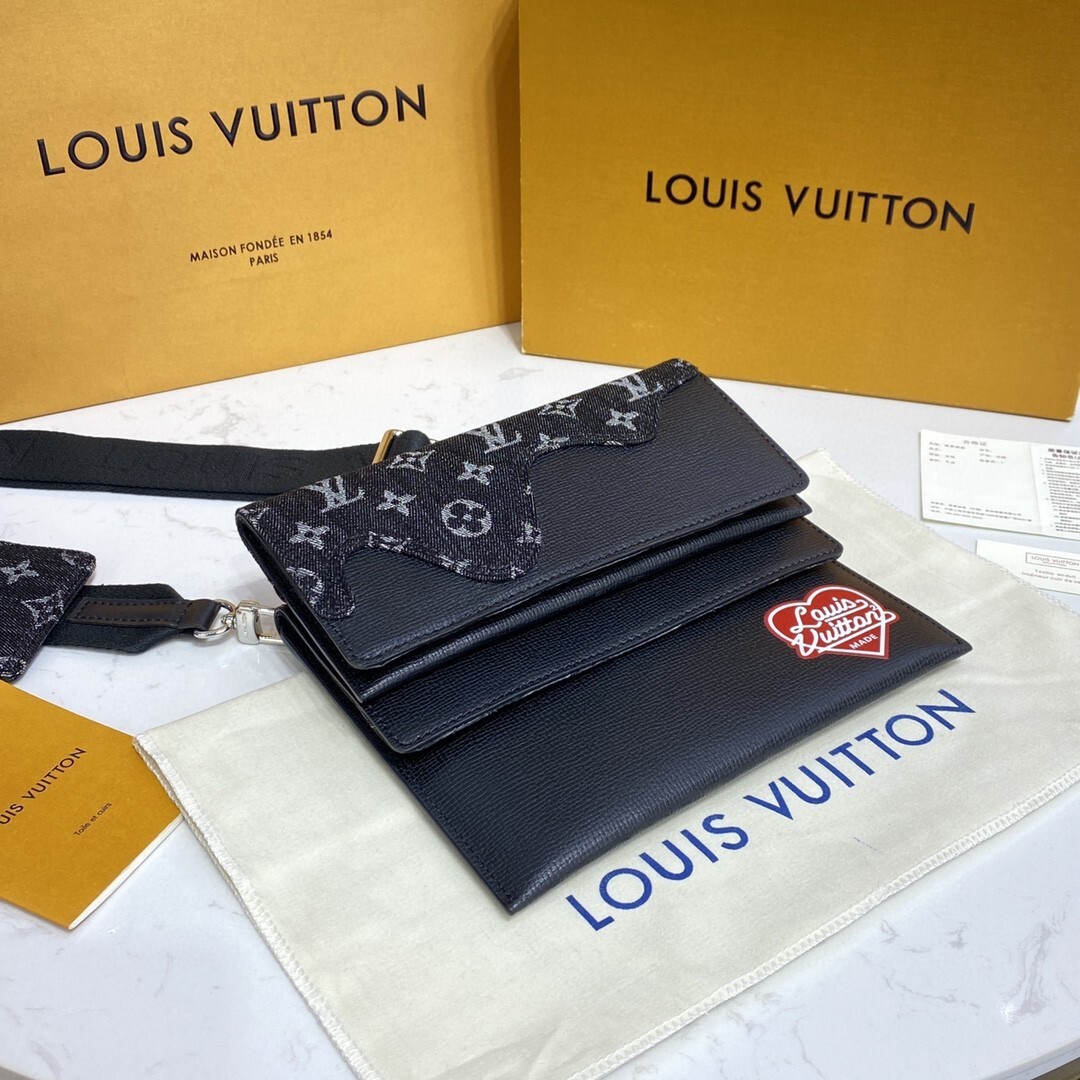 LV TRIO POUCH M81013 