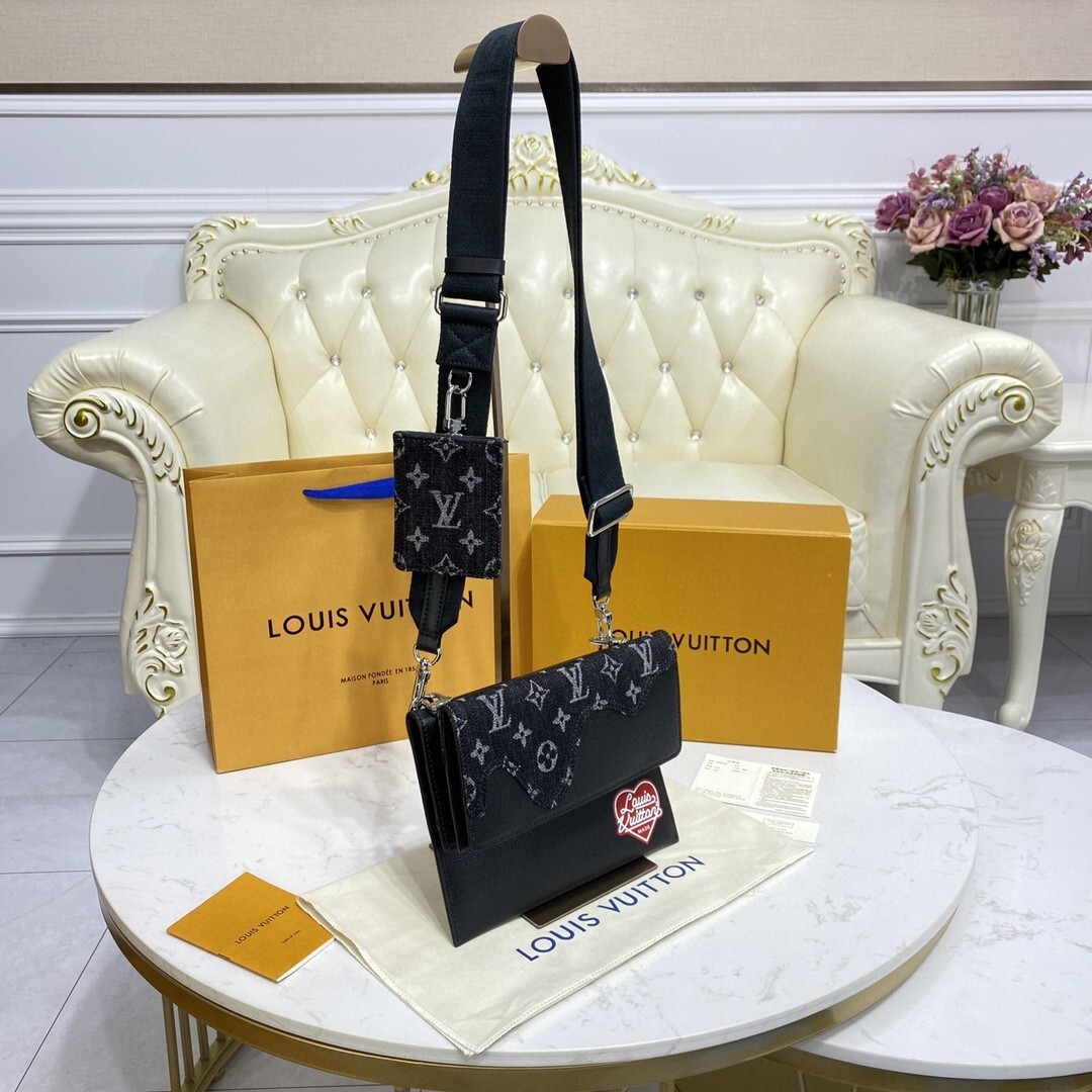 LV TRIO POUCH M81013 