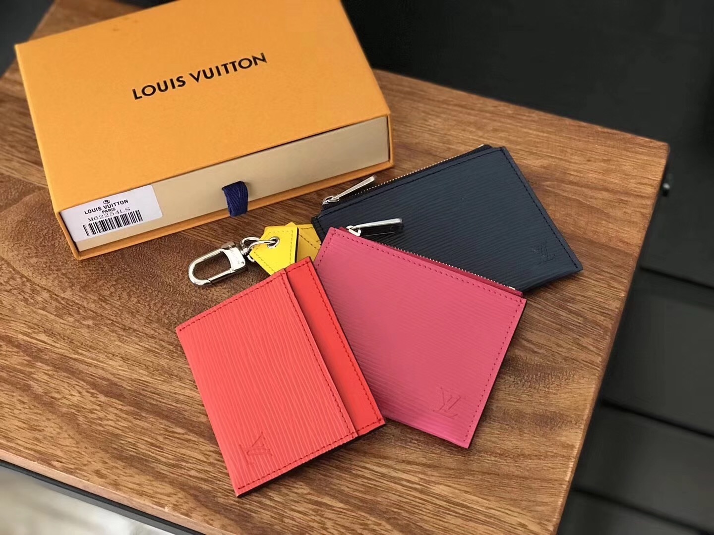 LV TRIO wallet M62254 