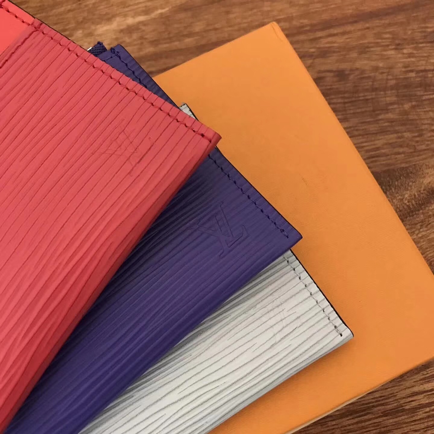 LV TRIO wallet M62254 