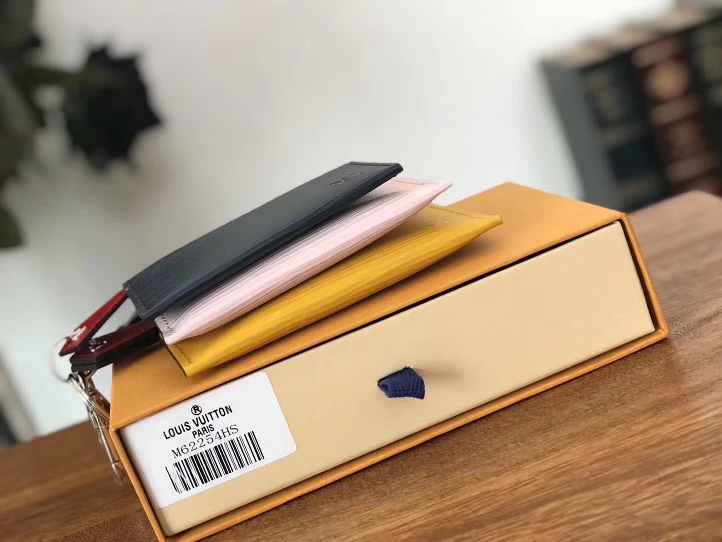 LV TRIO wallet M62254 