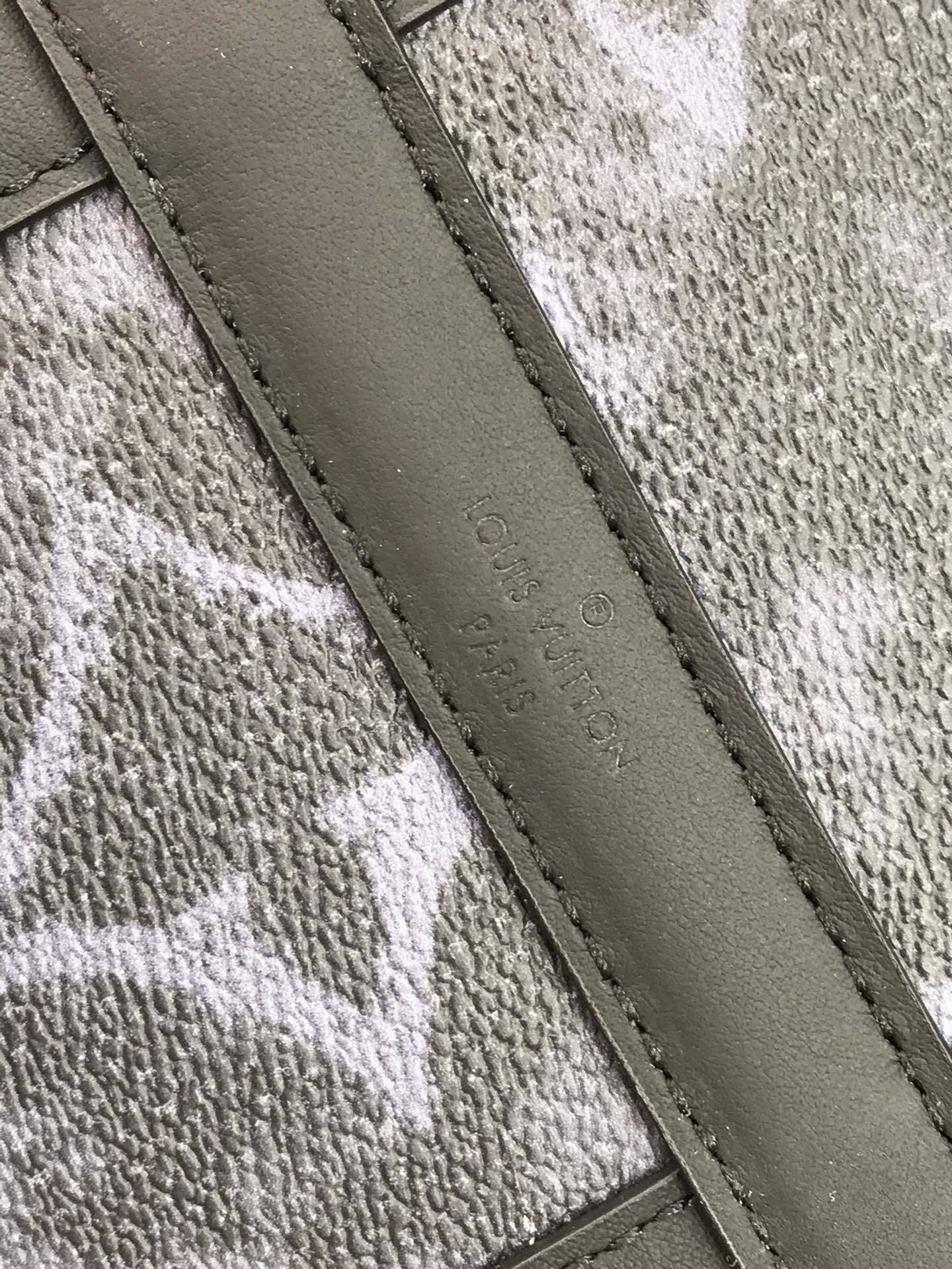 LV TRUNK MESSENGER M57271