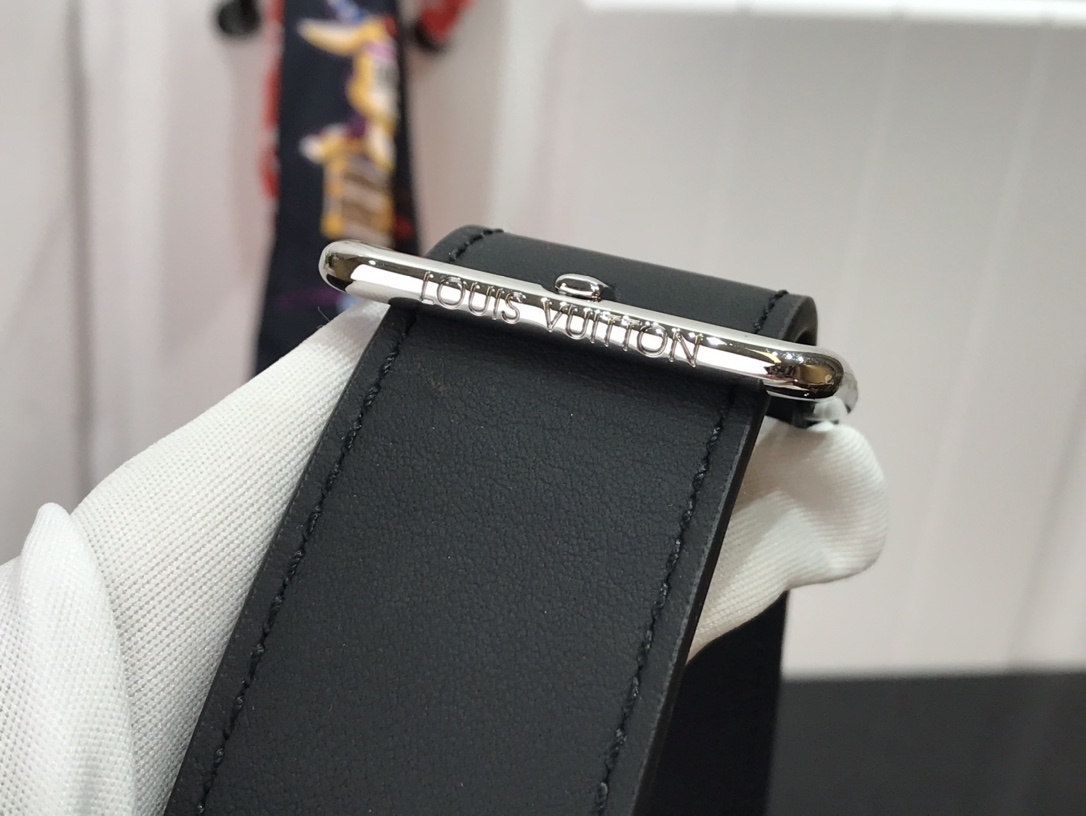 LV TRUNK MESSENGER M57271