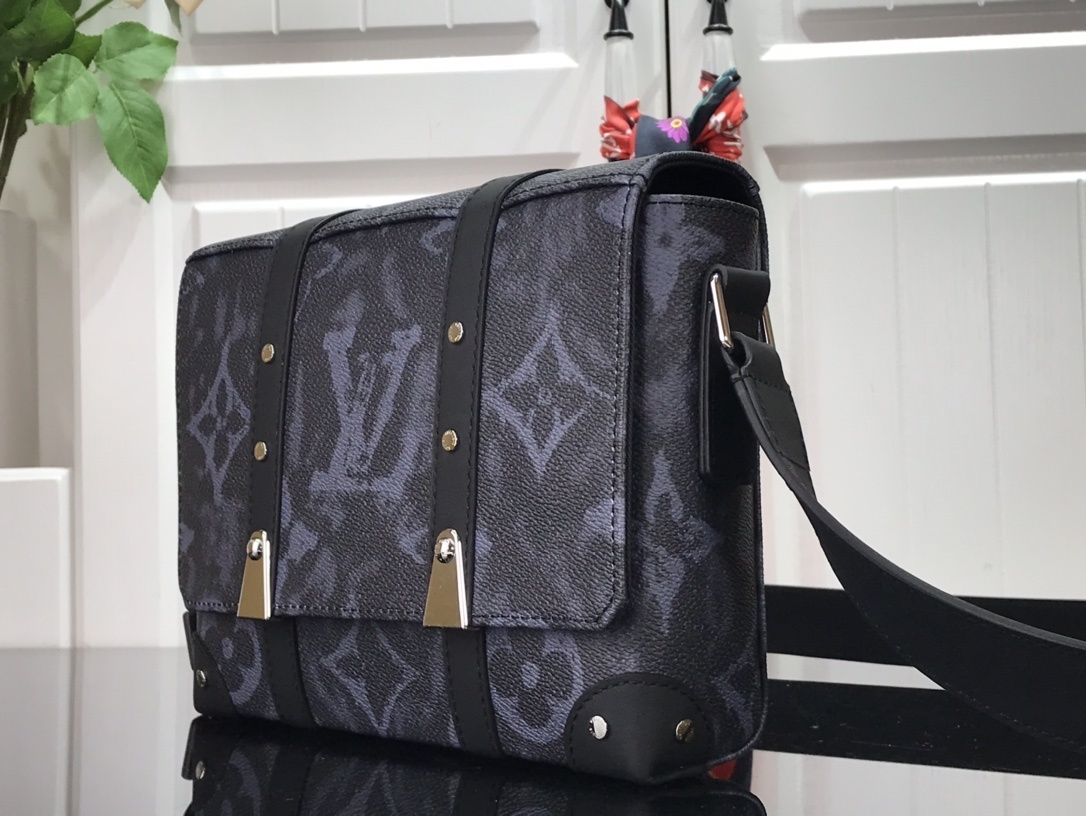 LV TRUNK MESSENGER M57271