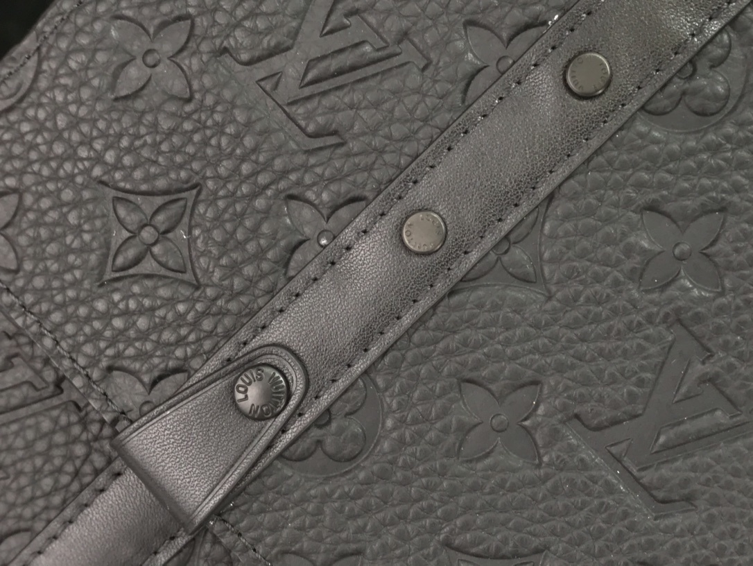 LV TRUNK MESSENGER M57726