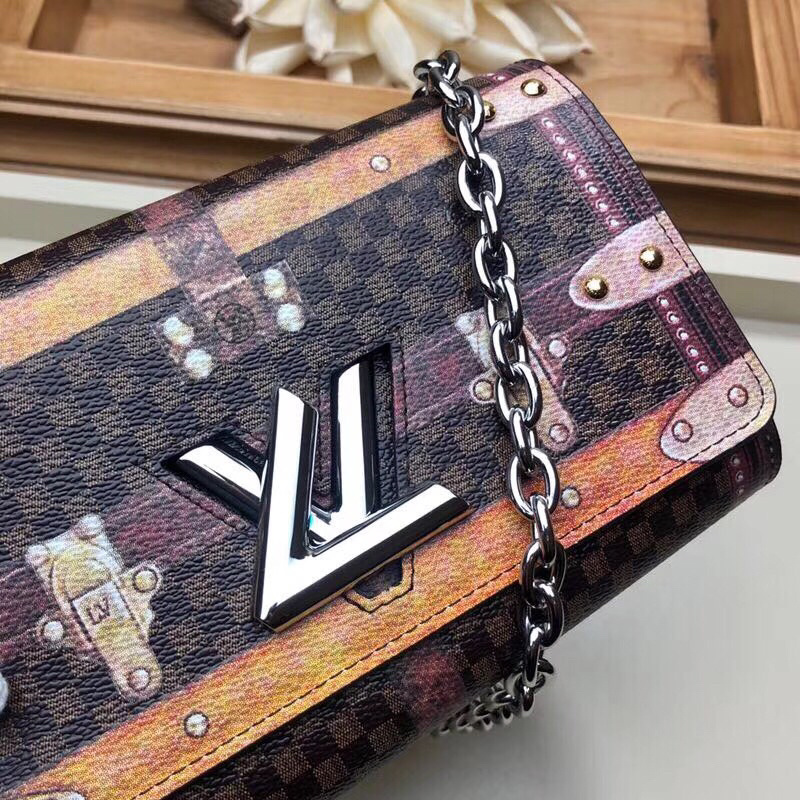 LV TWIST CHAIN wallet M63594 
