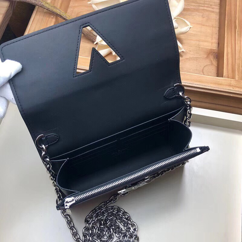 LV TWIST CHAIN wallet M63594 