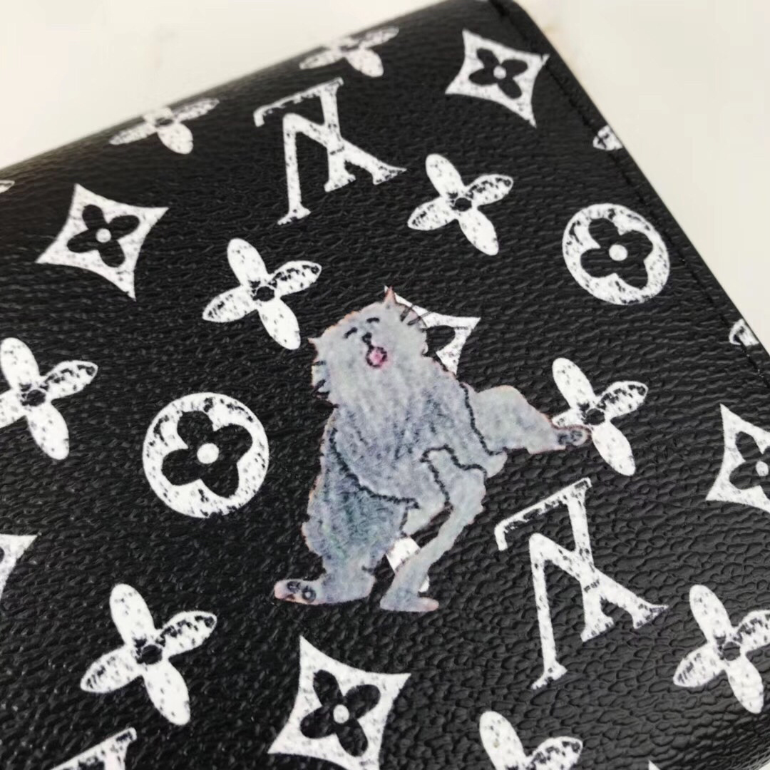 LV TWIST CHAIN wallet M63888