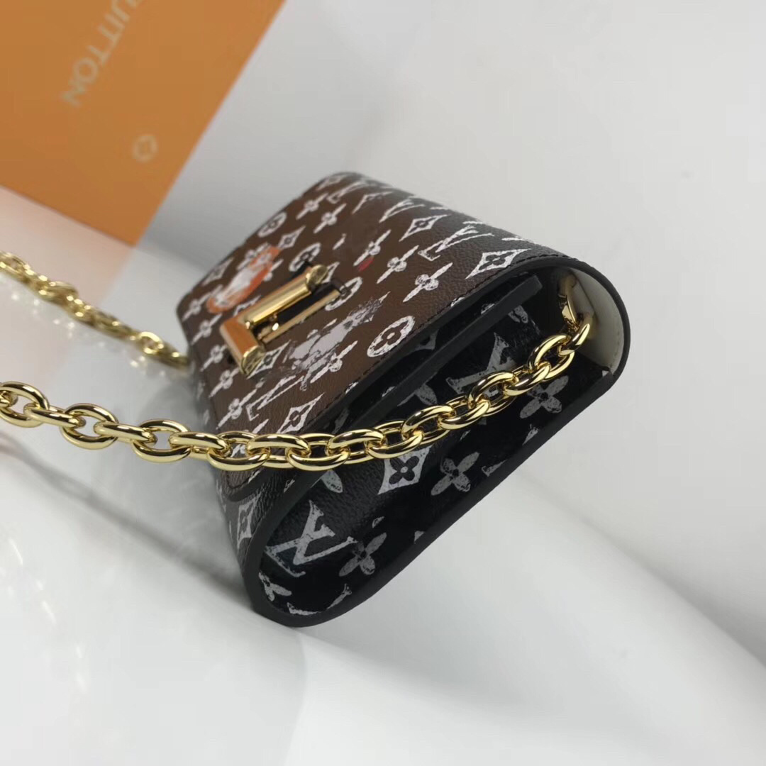 LV TWIST CHAIN wallet M63888