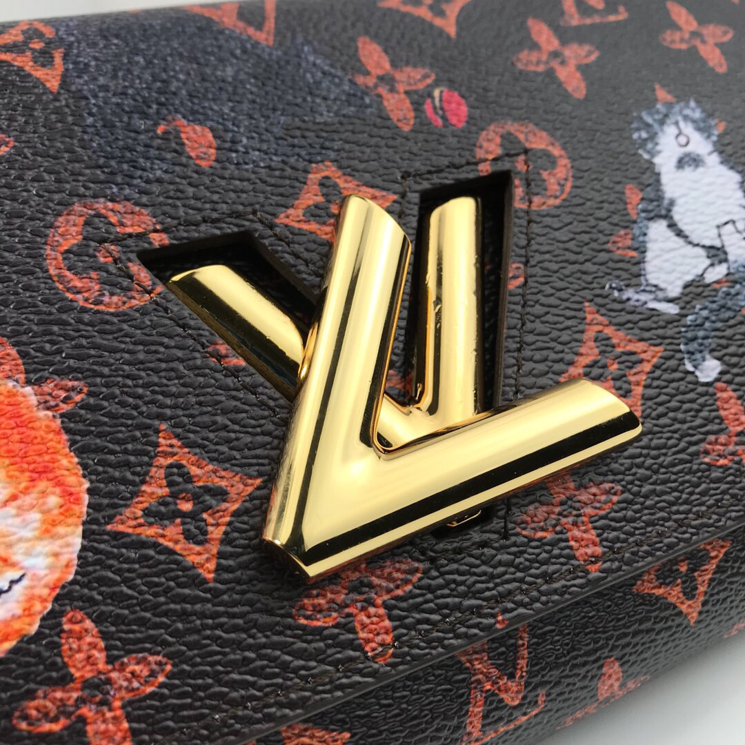 LV TWIST CHAIN wallet M63888