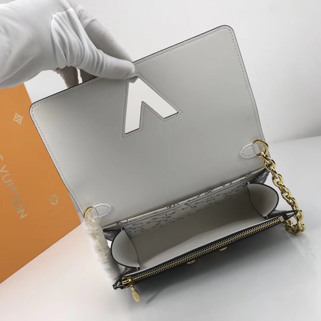 LV TWIST CHAIN wallet M63888