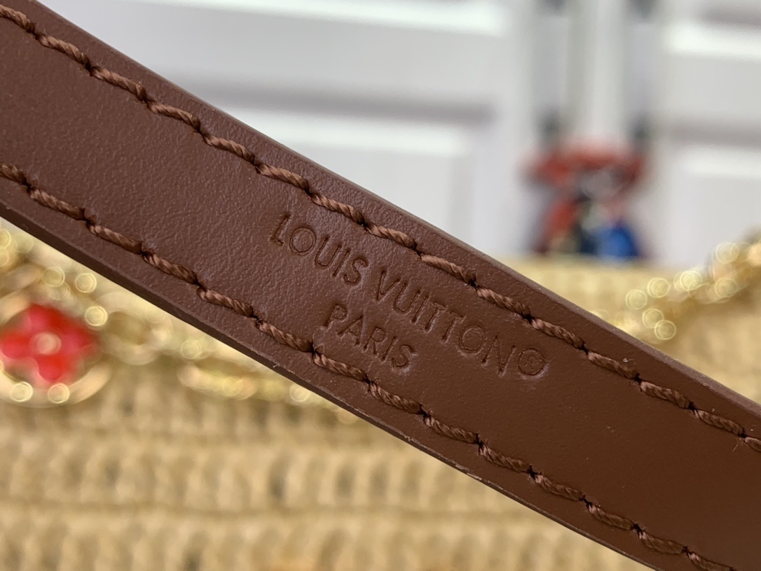 LV TWIST SLIM m14309