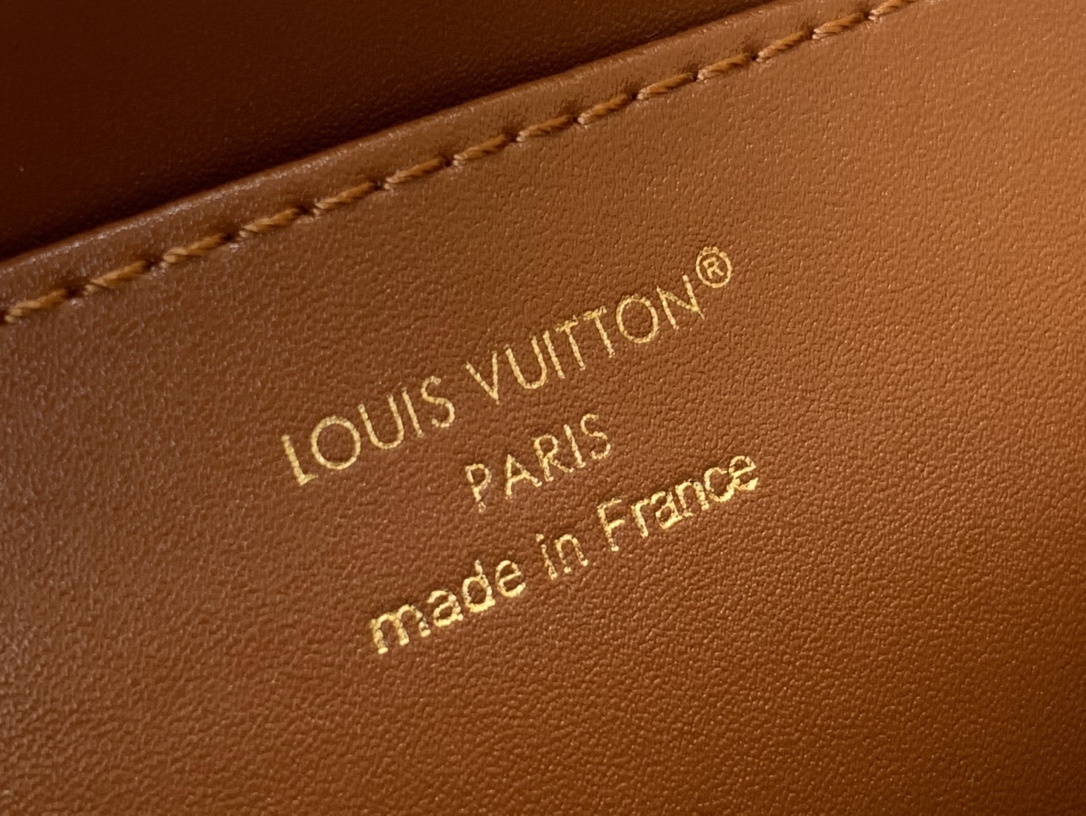 LV TWIST SLIM m14309A