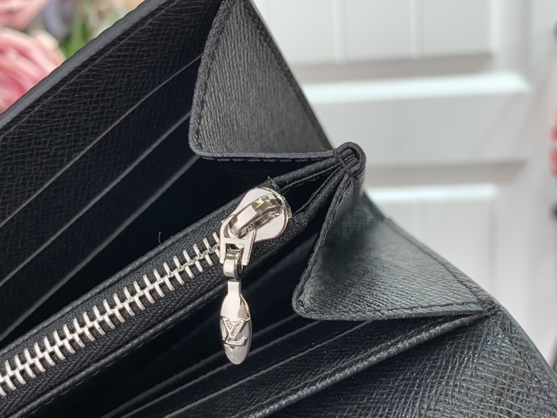 LV TWIST wallet M68309 